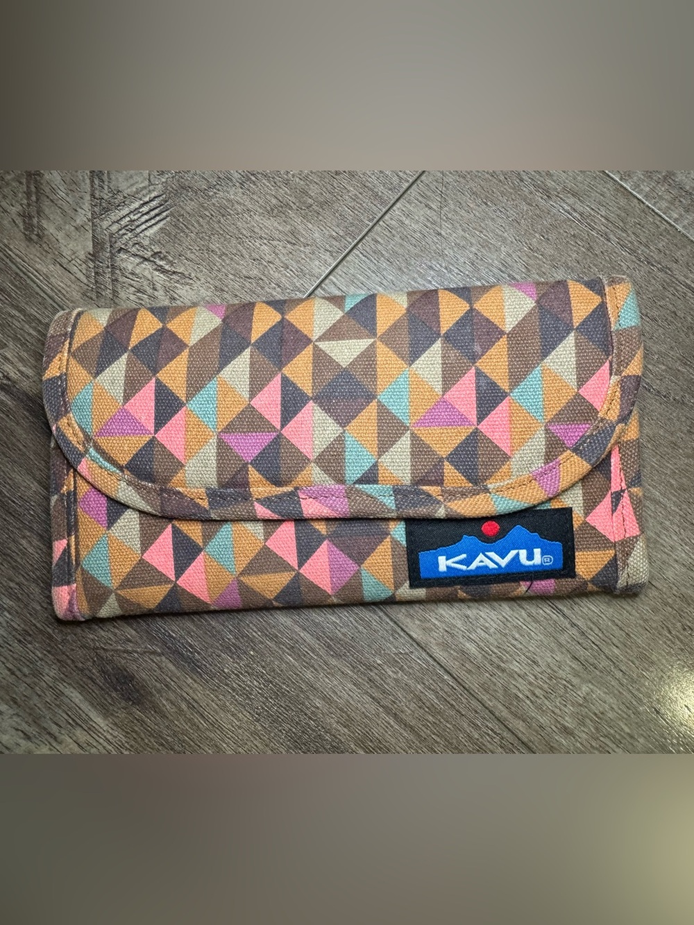 Kavu Tri-Color Geometric Canvas Wallet - Brown/Pink/Teal
